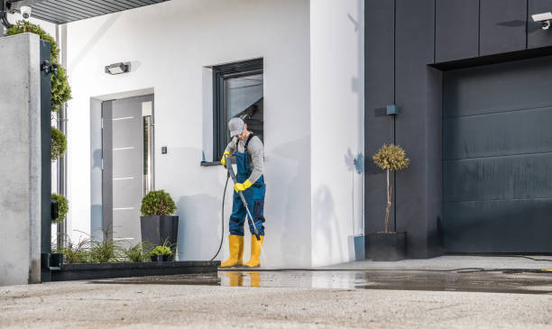 Best Pool Deck Cleaning  in Noyack, NY